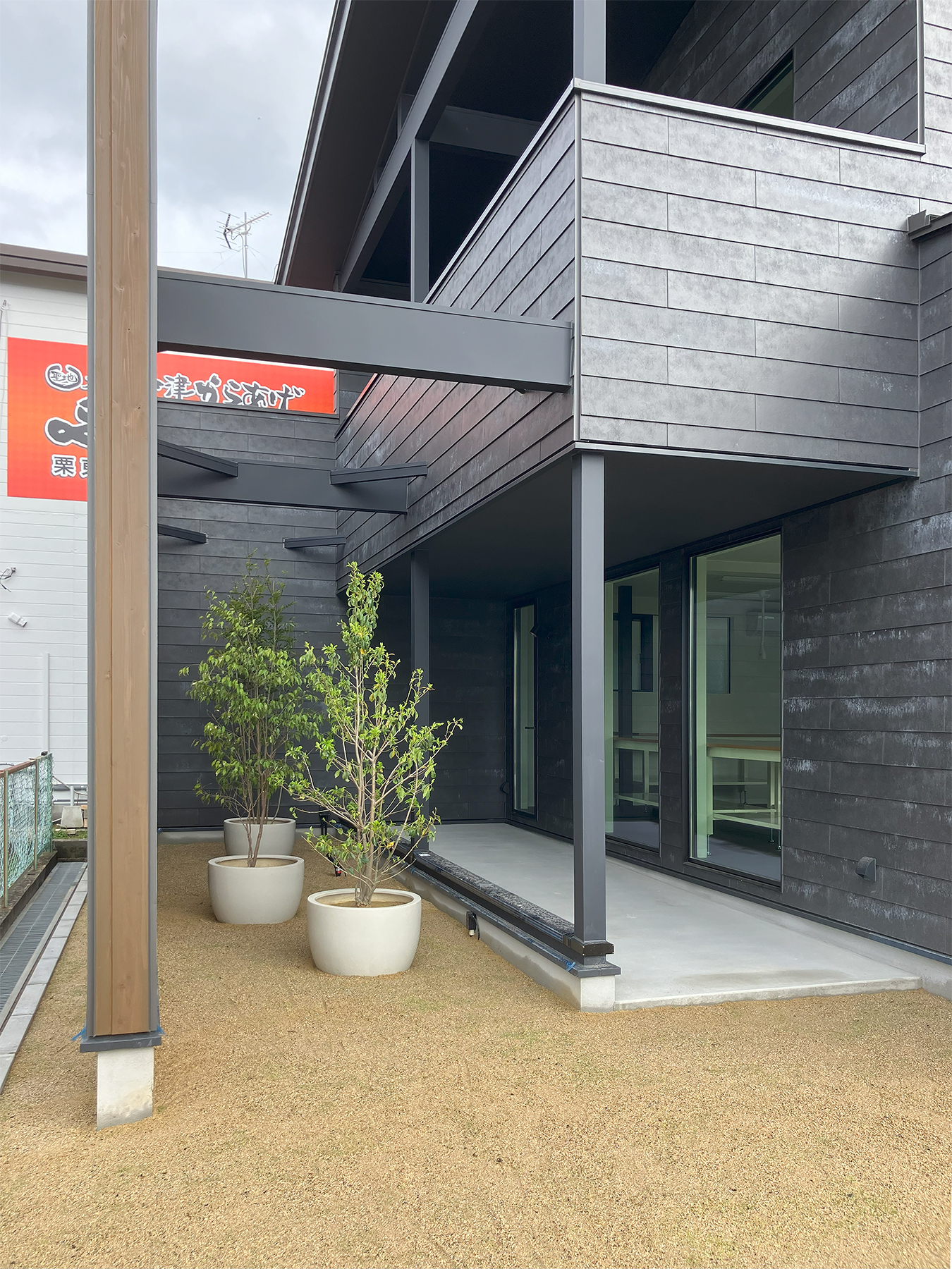 株式会社シュピーゲルフルス様店舗